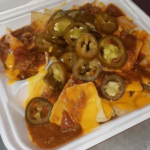 Chili cheese Nachos