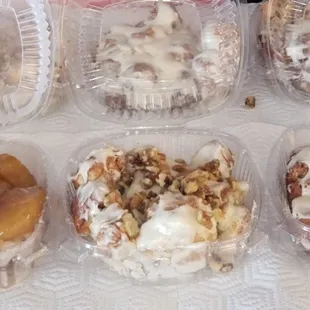 Cinnamon rolls apple cobbler cinnamon rolls Deluxe cinnamon rolls