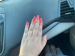 Deluxe Nails and Spa