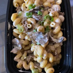 Beef stroganoff Mac n cheese