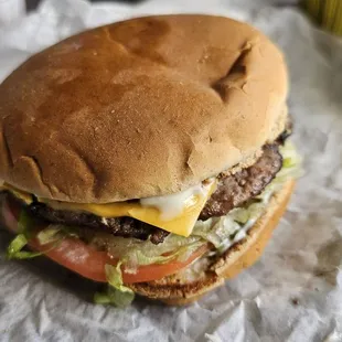 Classic cheeseburger.