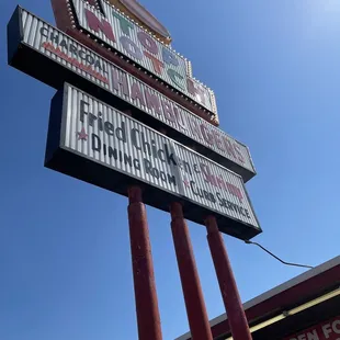 The sign that got me to stop. And eat. And be happy this place is still here after who knows how many years.