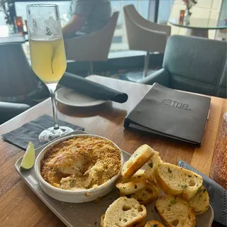 Baked Lump Crab & Jalapeño Dip