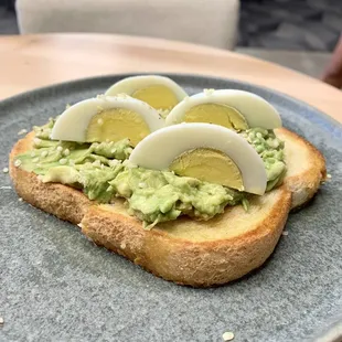Avo toast with eggs