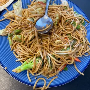Mixed vegetables chow main