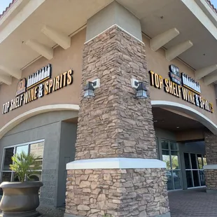 215/Decatur blvd (Walmart shopping center)