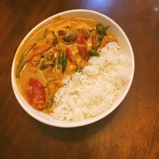 F02. Red Curry Chicken