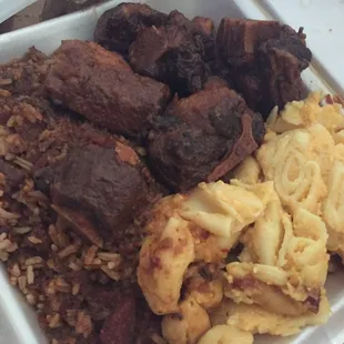 Large Oxtail w/ rice and peas (and oxtail gravy) and macaroni &amp; cheese ($17)