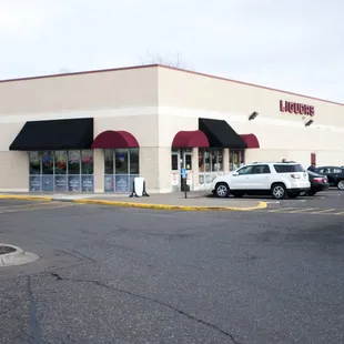 the outside of a liquor store