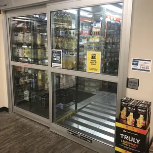 Expansive walk in Cooler