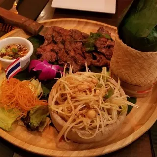 Sizzling Skirt Steak (16 oZ. ) with Thai Pepper Sauce