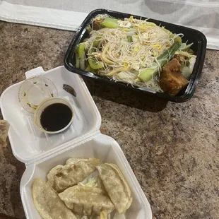 Gyoza, Pad Sen Mee Dinner