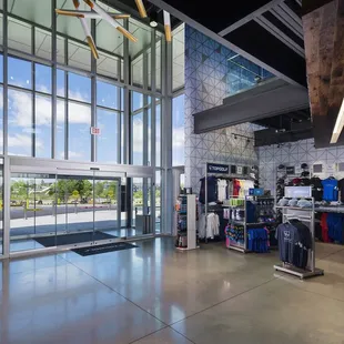 Lobby - Topgolf Greenville
