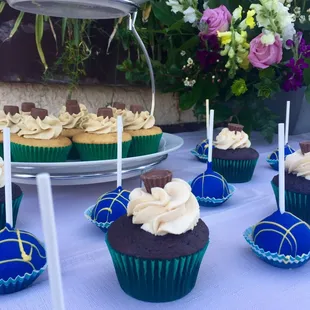 Lemon blueberry cupcakes