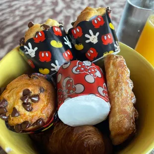 Pastry Basket