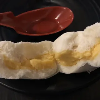 D6. Egg Custard Bun