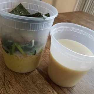 R2. Tonkotsu Miso Ramen