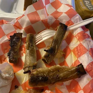 ows grilled fish in a basket