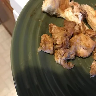 ows a plate of food