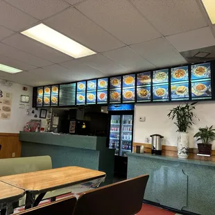 sushi and sashimi, interior