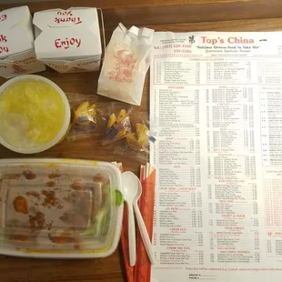 Ordered the General Tso, Wonton soup and an extra rice.