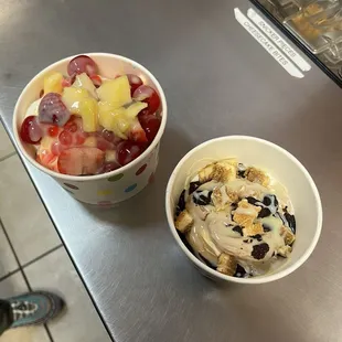 Froyo 2 different sizes