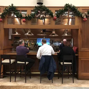 This lounge is on the 2nd floor of the OMNI