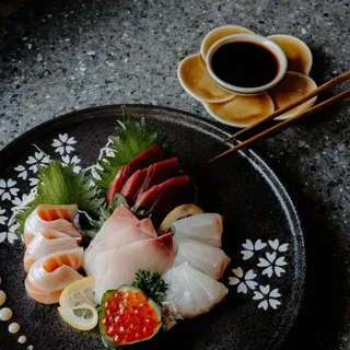 Sashimi plate