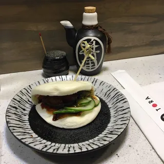 A6. Unagi Bun