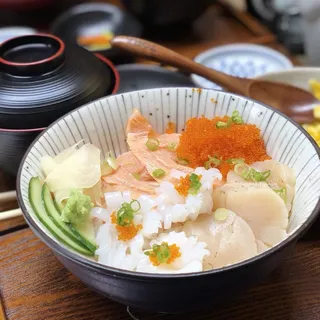 Torched Salmon Salad