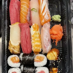 Gold lunch Sushi Special. Decent &quot;sushi quality&quot; fish...
