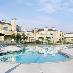 Beautiful pool!