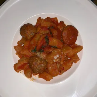 Rigatoni with Plum Tomato Sauce Pasta