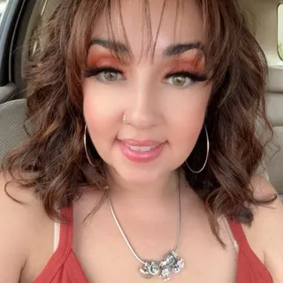 Victoria M.