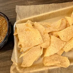 Salsa &amp; Chips