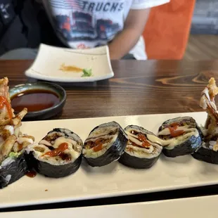 Giant Spider Roll