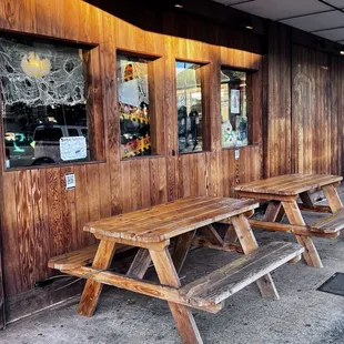 Outdoor seating also available
