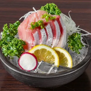 Tori Sashimi_Yellowtail Sashimi