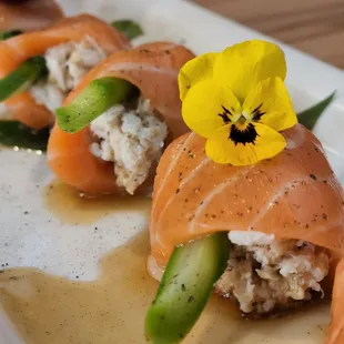 Sashimi Appetizer - Salmon Blues