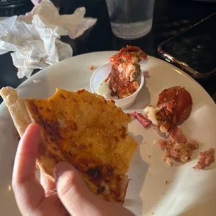 Hella mid pizza