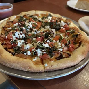 Bruschetta pizza