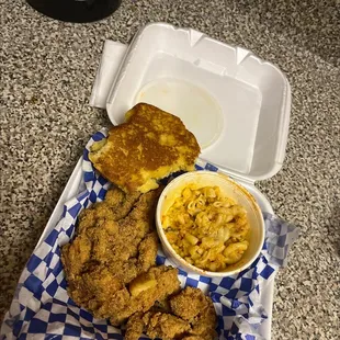 Omg....  this food was well worth the wait did not disappoint and Hoe Cakes was just like home so good thank you