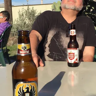 Mauricio A.