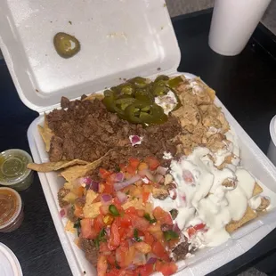 Steak &amp; Chicken Nachos Grande