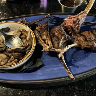 Mushroom and lamb chops - GRRRREAT!