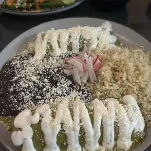 Enchilada De Pollo Con Lima