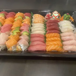 togo (sushi dinner platter)