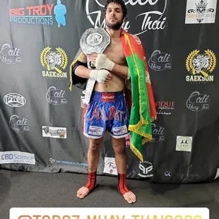 Idrees Bahrami with his new Championship Belt