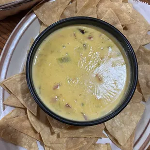 Chile con queso $12 - GET THIS!