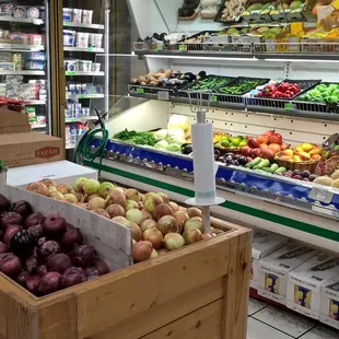 Small but effective produce department